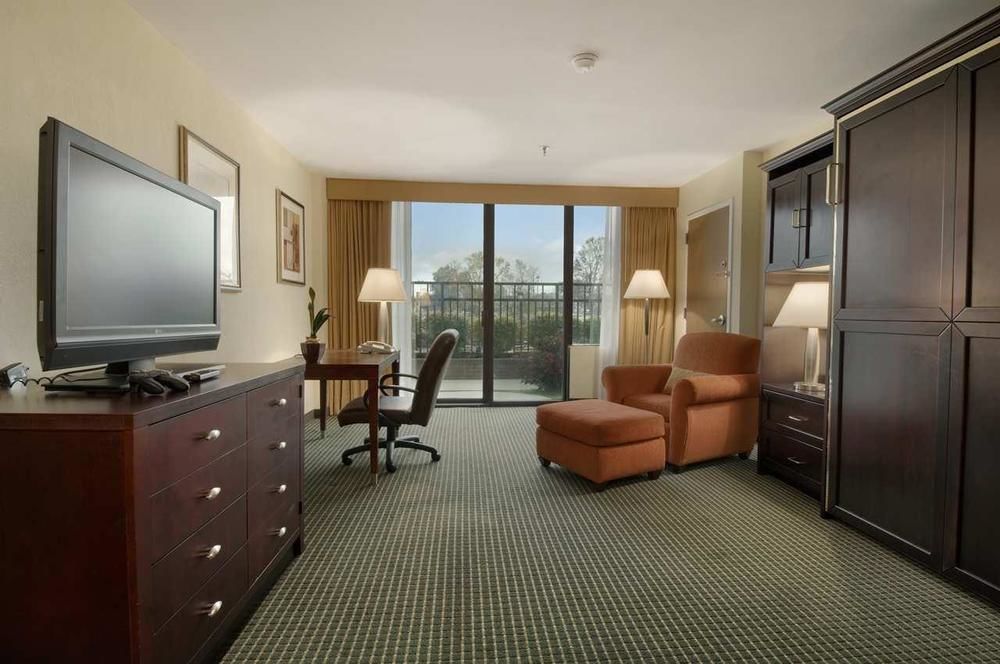 Travelodge By Wyndham Lafayette Eksteriør billede